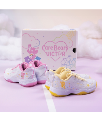 Victor x Care Bears Junior Court Shoes A-CBCJR AI (White/Pink) les muscles