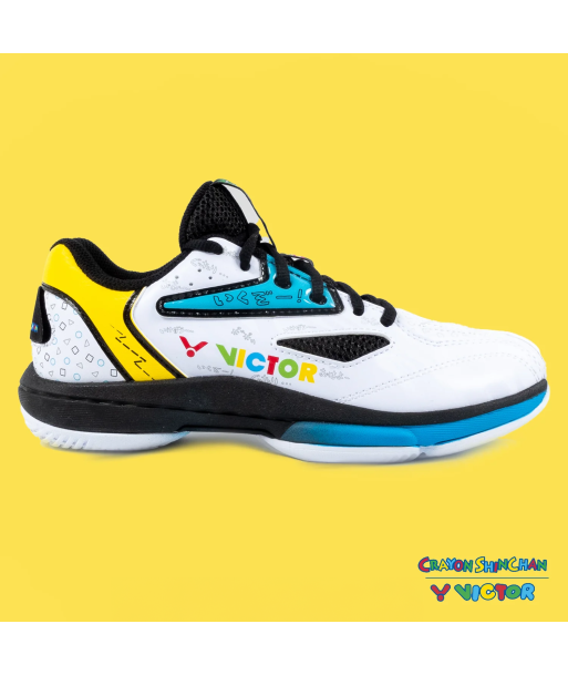 Victor x Crayon Shin Chan Junior Court Shoes A39JRCS AC (White/Black) sur le site 