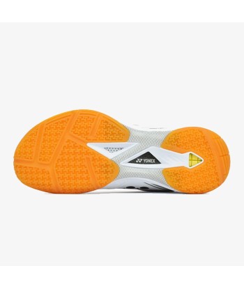 Yonex Power Cushion 65 Z3 Wide (White/Orange) Le MVP de beaucoup