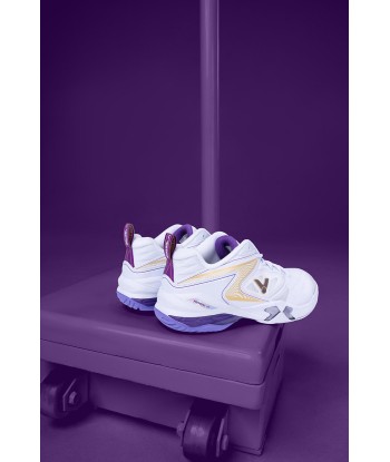 Victor Tai Tzu Ying Collection P9200TTY A (White) Dans la société mordern